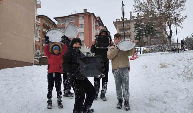 Karne tatili kar sevincine dönüştü