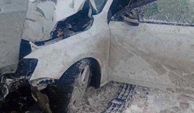 Trafik kazası: 3 yaralı