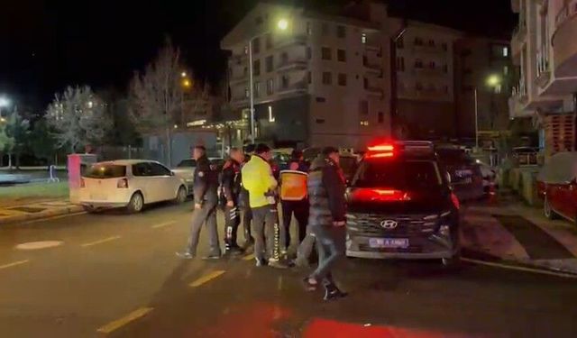 Dur ihtarına uymadı, kaza yaptı: O anlar kamerada