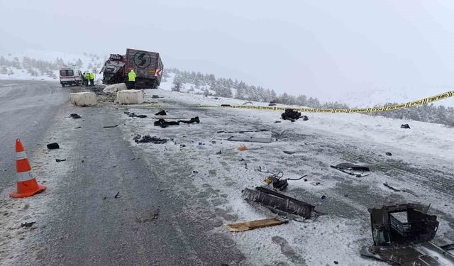 Feci kaza: 1 ölü, 2 yaralı