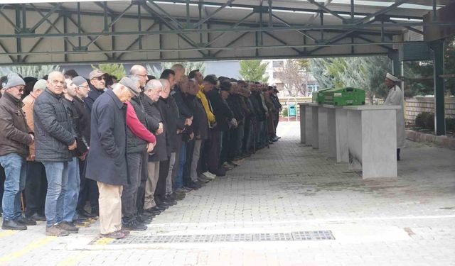 Silahlı saldırıda hayatını kaybedenler son yolculuklarına uğurlandı