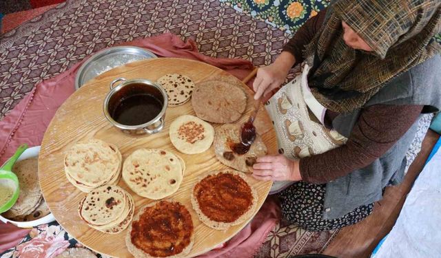 Asırlık 'külçe tatlısı' geleneği bayramda yaşatılıyor