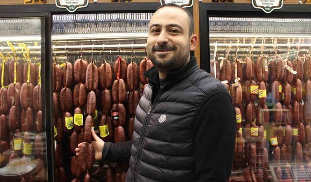 Çarşıda ramazan yoğunluğu devam ediyor