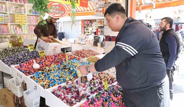 Eskişehir'de çarşısında bayram hareketliliği