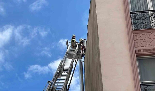 Fırının bacasında çıkan yangın korkuttu