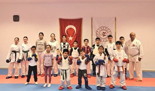 Geleceğin karatecileri Eskişehir'de yetişiyor