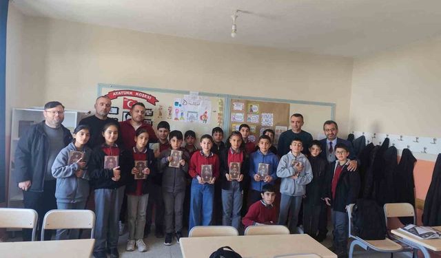 Gençlerin yolu Kur'an ile aydınlanıyor