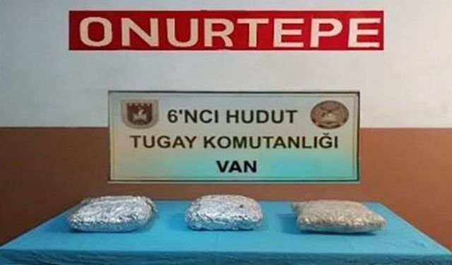 Hudutta uyuşturucu kaçakçılarına Mehmetçik engeli: 4 kilo uyuşturucu ele geçirildi