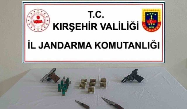 Jandarmadan ruhsatsız silah operasyonu