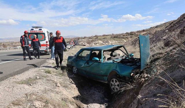 Kontrolden çıkan otomobil karşı şeride geçti: 1 yaralı