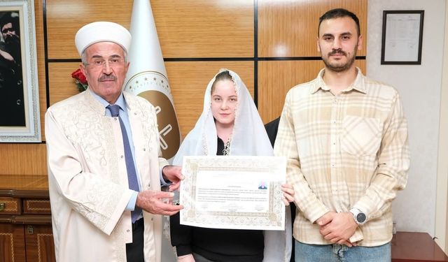 Rus gelin Kırşehir'de müslüman oldu