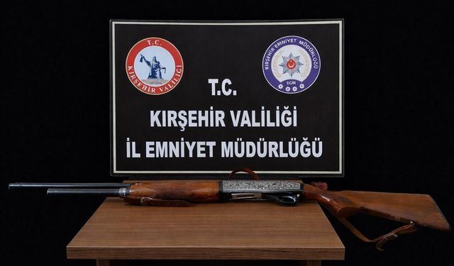 Polis ruhsatsız silah ele geçirdi
