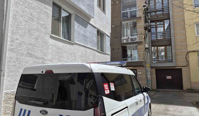 Yakınlarının haber alamadığı şahıs evinde ölü bulundu