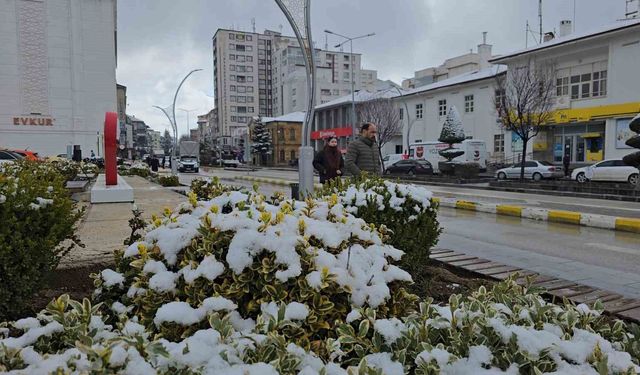 Yozgat'ta Nisan ayında kar sürprizi