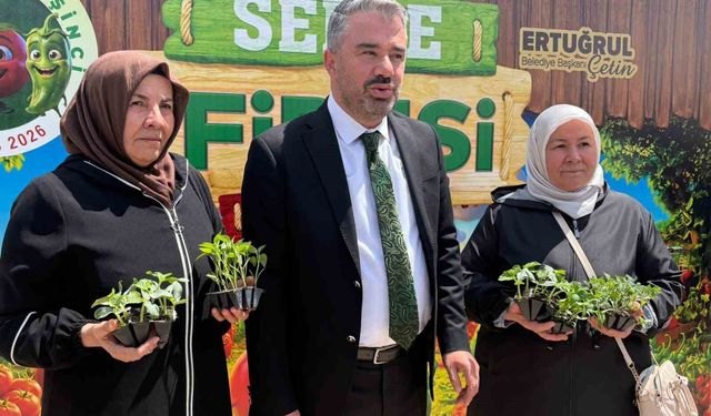 3 bin 500 vatandaşa ata tohumu fideler dağıtıldı