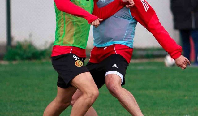 Eskişehirspor, Ayvalıkgücü Belediyespor maçı için hazırlanıyor