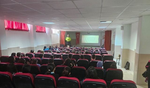 Trafik Dedektifleri Projesi kapsamında 602 öğrenciye eğitim verildi