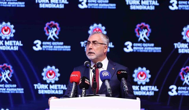 Bakan Işıkhan: 'Gençlerimizin dijital bağımlılık konusuna dikkatle eğilmesi gerektiğini düşünüyorum'