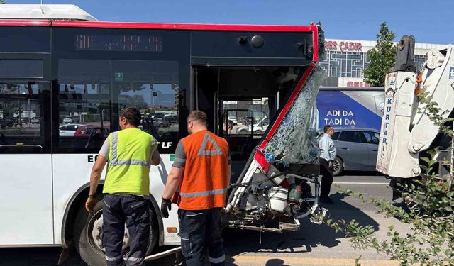 EGO otobüsü kaza yaptı: 1 ölü, 9 yaralı