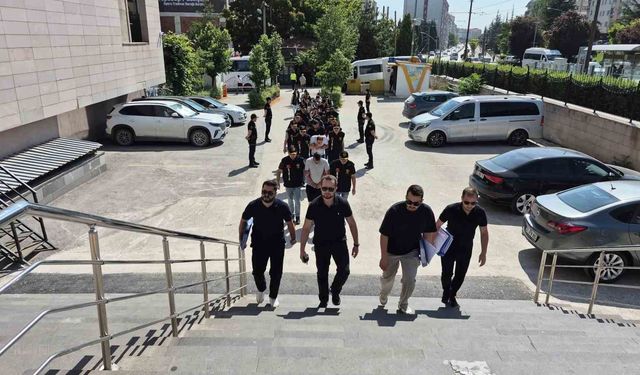 4 ilde dolandırıcılık operasyonu: 12 gözaltı