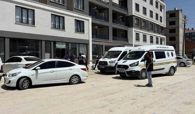 Alacak verecek meselesi kanlı bitti: 1 yaralı