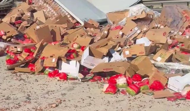 Tır akaryakıt istasyonuna daldı, faciadan dönüldü