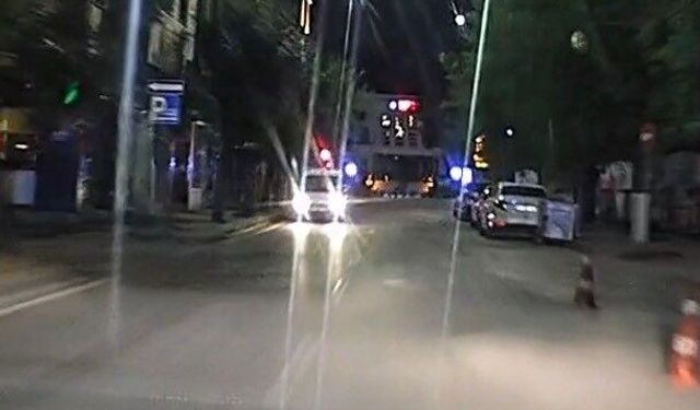 Yasak dinlemeyip ters yöne girdi: O anlar araç içi kamerasına yansıdı