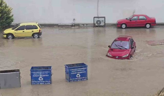 Yozgat'ta sağanak hayatı olumsuz etkiledi