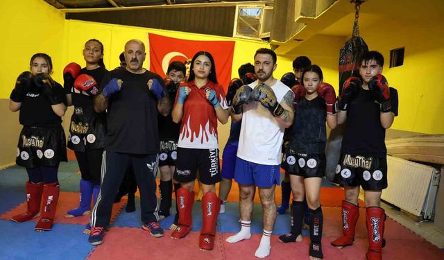 Çocuk yaşlarda başladığı sporda, şimdi şampiyon sporcular yetiştiriyor