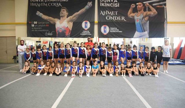 Eskişehir'de minik cimnastikçiler geleceğe hazırlanıyor