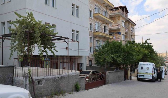 Haber alınamayan adam evinde ölü bulundu