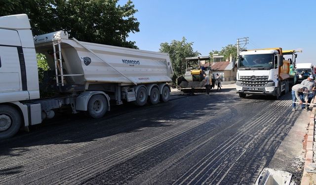 Karatay'da asfalt seferberliği devam ediyor