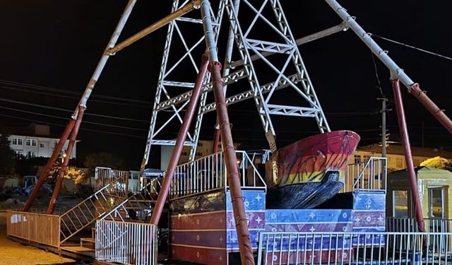 Lunaparkta iş kazası: Gondoldan düşen işçi yaralandı
