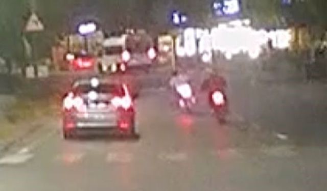 Otomobil ile 2 motosiklet yarış yaparak trafiği tehlikeye düşürdü