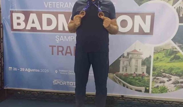 Veteranlar Türkiye Badminton Şampiyonası'nın 3'üncüsü Beypazarı'ndan