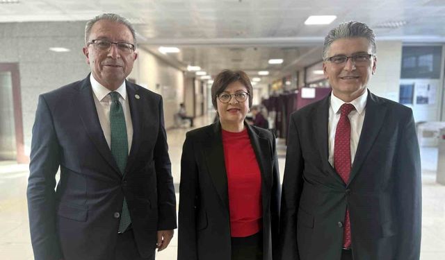 Kayseri Barosu'nda Murat Tolga Özsoy güven tazeledi
