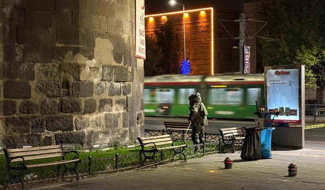 Kayseri'de şüpheli çanta fünye ile patlatıldı