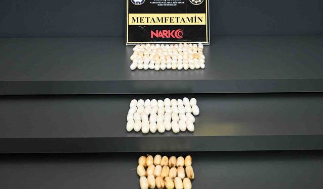 Vücutlarında 1 kilo narkotik madde taşıyan 3 şüpheli tutuklandı