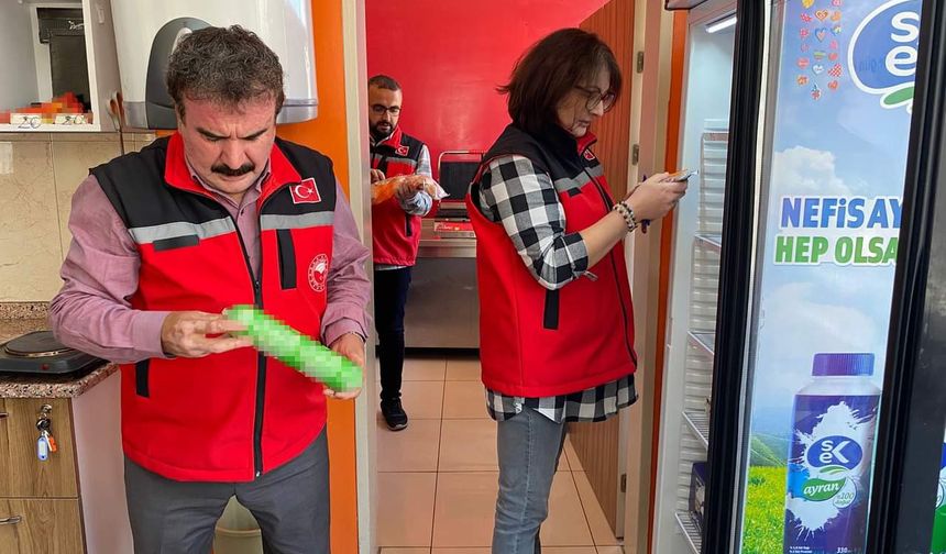 Kırşehir’de gıda denetimlerinde 52 işletmeye 1 milyon 364 bin lira ceza