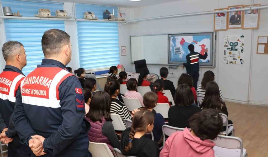 Jandarma öğrencilerle buluştu