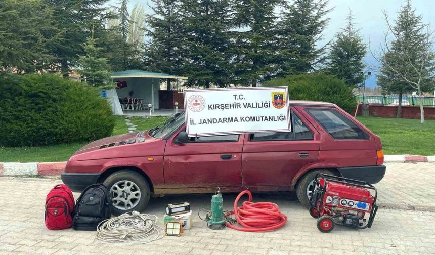 Sit alanında kaçak kazı yapan 7 şüpheli yakalandı