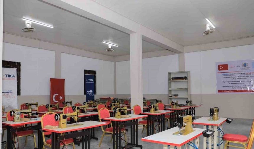 TİKA, Somali’de eski mahkumlar için üretim atölyesi kurdu