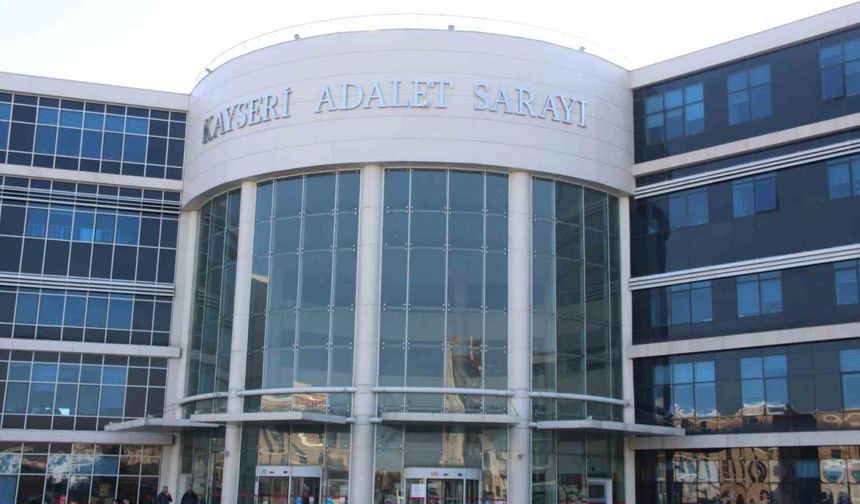 Sanıklar mahkemede birbirini suçladı