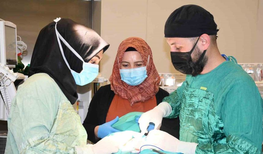 10 milyonda 5 kişide görülen ‘Paratiroid Karsinomu’ hastalığının tedavisi başarıyla yapıldı