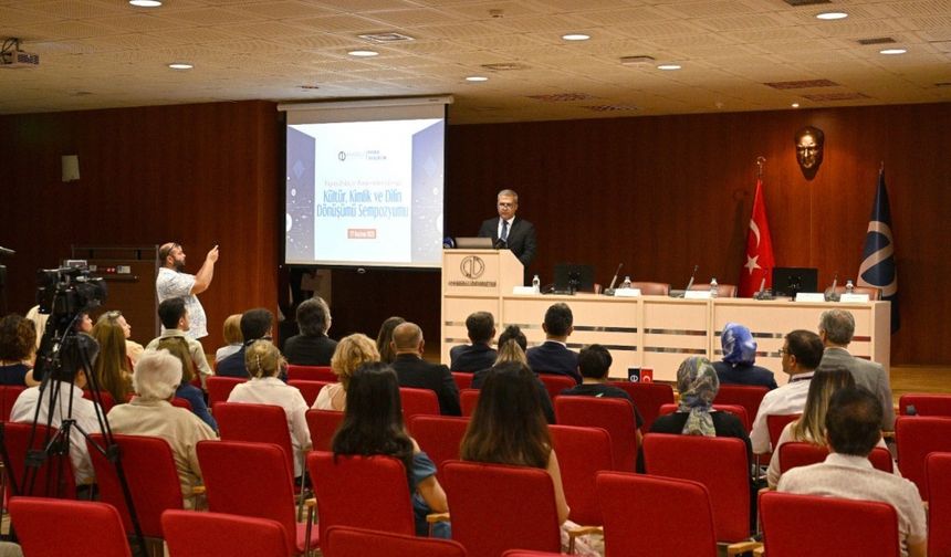 ’Yapay Zekâ ve Türkçenin Geleceği Sempozyumu’ gerçekleştirildi