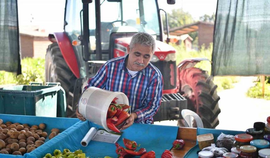 Doğal Ürünler Bahçesi ve Pazarı’na yoğun ilgi