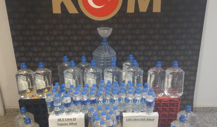El yapımı alkol operasyonu: 125 litre etil alkol ele geçirildi