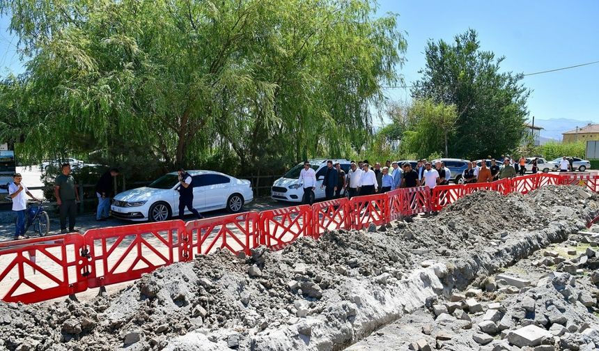 Sultan Sazlığı’nda can suyu çalışmaları hızlandı