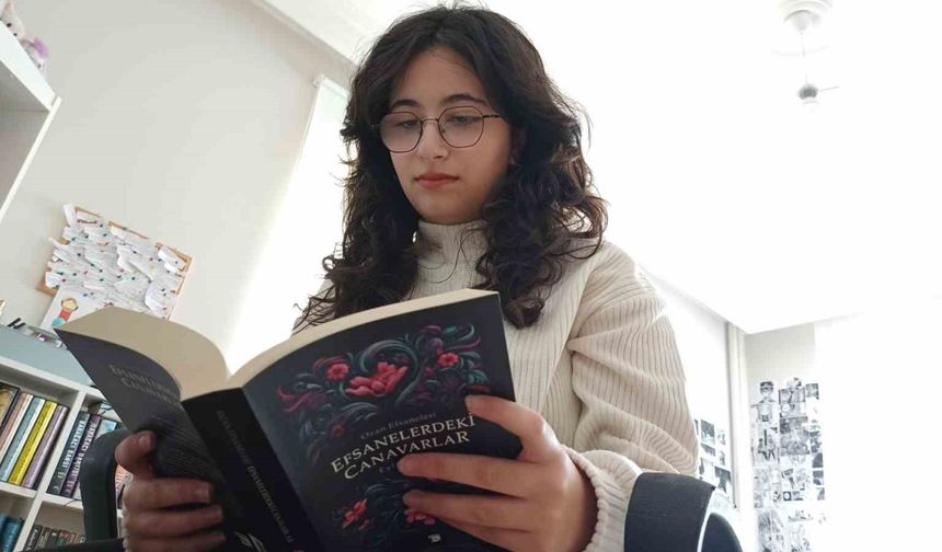 17 yaşında ilk romanını yazdı