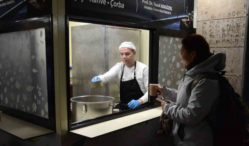 Sınav haftasında öğrencilere sıcak bir mola